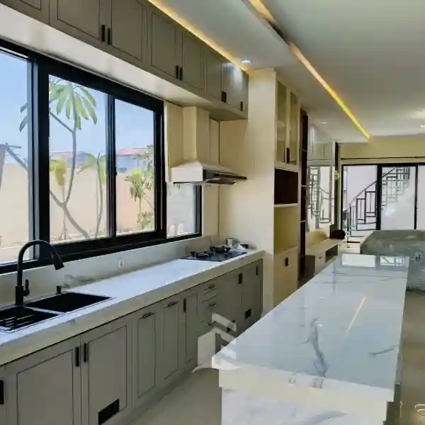 Proyek interior Ruang Arsindo - kitchen set dan plafon